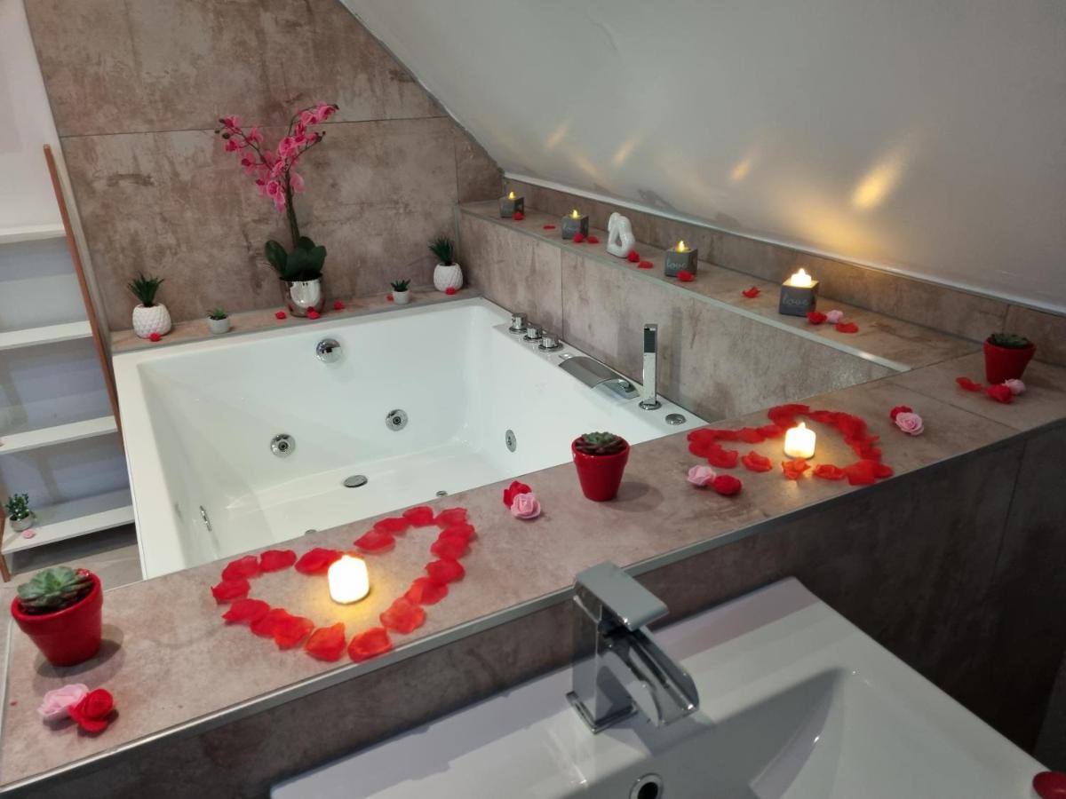 Studio Jacuzzi Au Centre Colmar Kültér fotó