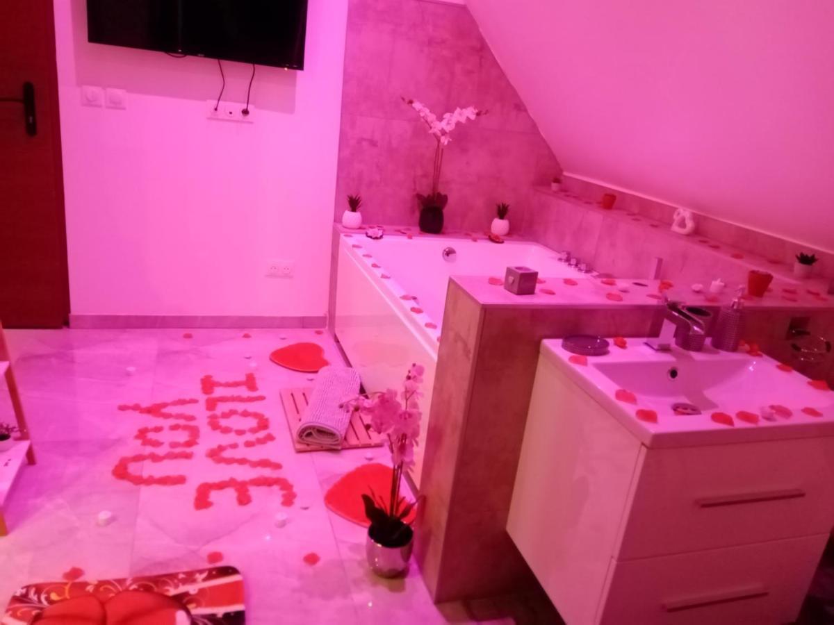 Studio Jacuzzi Au Centre Colmar Kültér fotó