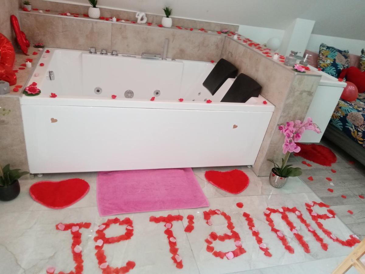 Studio Jacuzzi Au Centre Colmar Kültér fotó